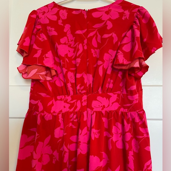 Beautiful Tropical Dress - Picture 3 of 8